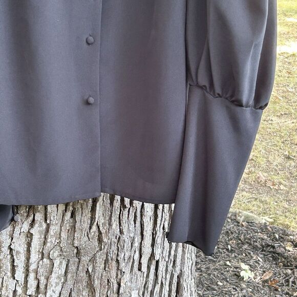 Vintage Saint Clair Paris Blouse Size 6 Black Button Front Ruffle Collar Top - Picture 3 of 8